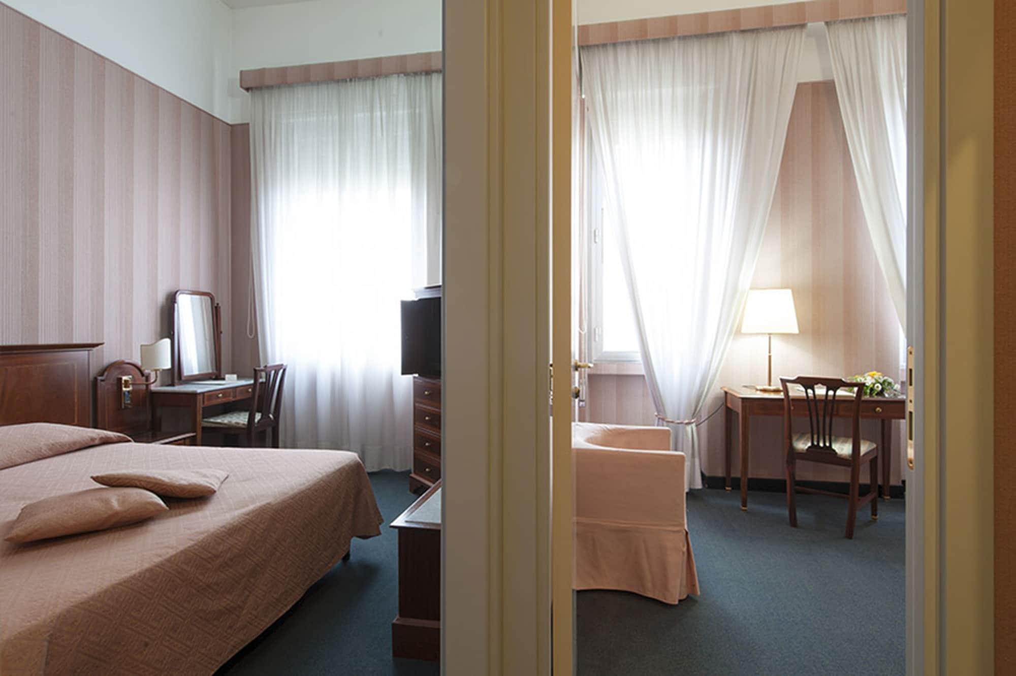 Hotel Esplanade Пескара Экстерьер фото